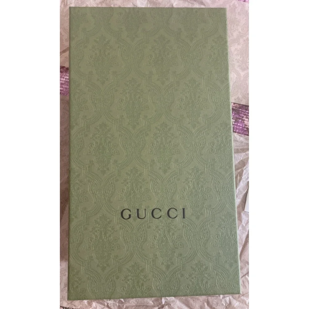 Gucci authentic green